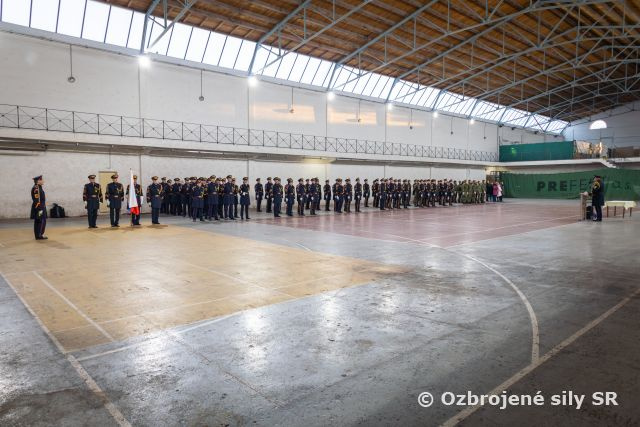 Slávnostný vojenský ceremoniál Čestnej stráže prezidenta SR.