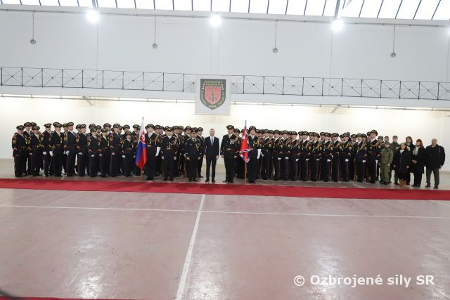 Odovzdanie a prevzatie funkcie veliteľa čestnej stráže