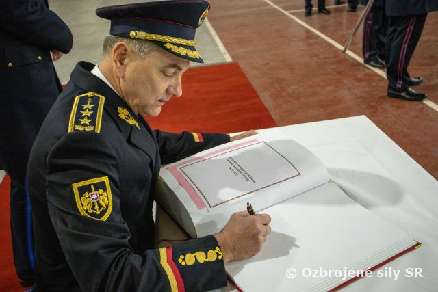 Rozlúčka s náčelníkom Vojenskej kancelárie prezidenta SR