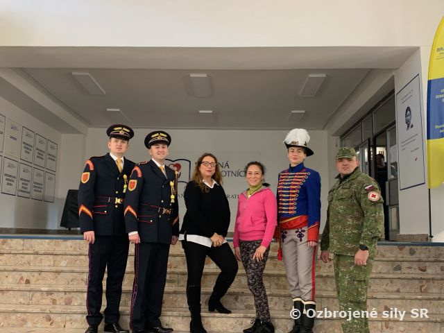 Stredná zdravotnícka škola Strečnianska.