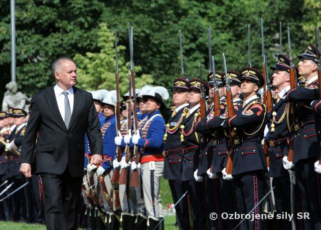 Rozlúčka prezidenta s Čestnou strážou