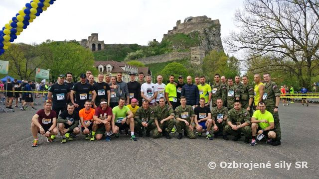 Národný beh Devín - Bratislava s účasťou Čestnej stráže prezidenta SR