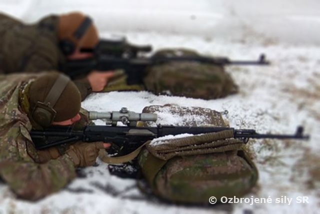 Účasť príslušníkov čestnej stráže prezidenta SR na zdokonaľovacej príprave ostreľovačov