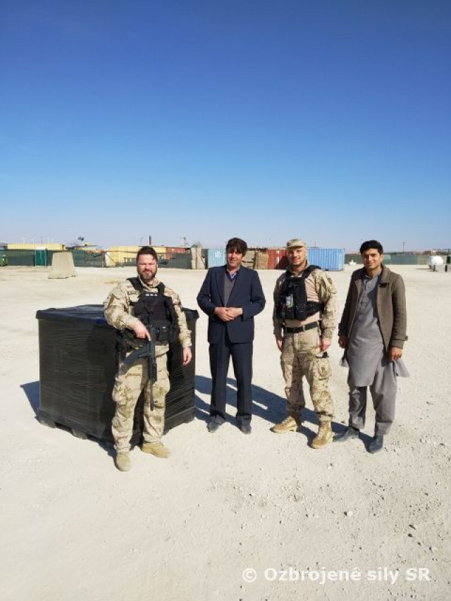 Odovzdanie humanitárnej pomoci v Afganistane