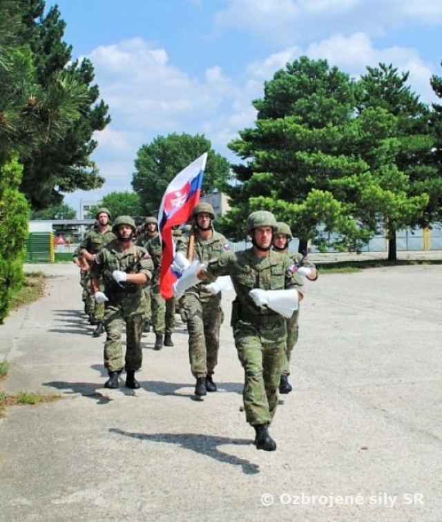 Pravidelné cvičenie aktívnych záloh ženistov začalo
