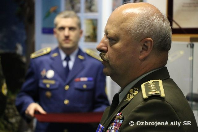 Generál Macko: "...vojakom som sa stal"