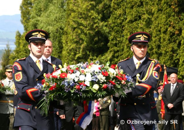 Prezident SR si pripomenul 70. výročie ukončenia II.  svetovej vojny