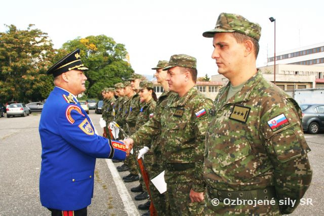 Slávnostný nástup útvaru 