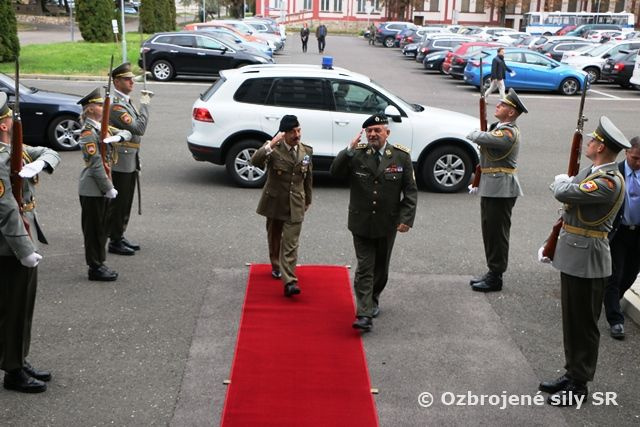 Veliteľ JFC-Brunssum rokuje na Slovensku
