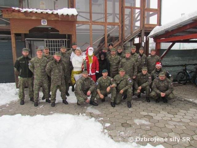 Slovenský Mikuláš vykúzlil úsmevy na tvárach Sarajevských detí