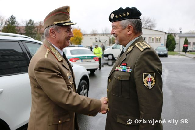 Maďarský náčelník generálneho štábu na návšteve Slovenska