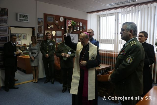 Ordinár OS a OZ SR požehnal kancelárie