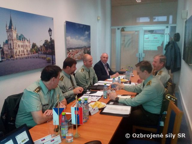 Bilaterálne rokovanie špecialistov RCHBO OS SR a Armády ČR