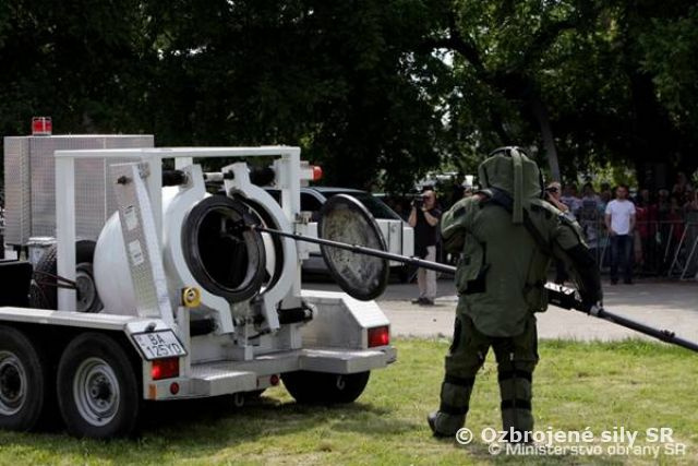 Účasť príslušníkov NC EOD a RCHBO na akcii „Deň detí s ozbrojenými zložkami“.
