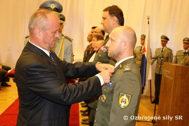 Vojaci a zamestnanci ministerstva obrany a generálneho štábu si pripomenuli 73. výročie Slovenského národného povstania