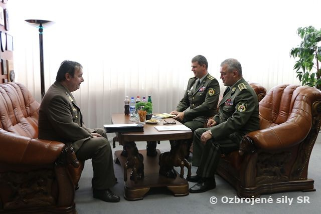 Generál Maxim prijal nových pridelencov obrany