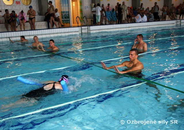 Príslušníci Čestnej stráže prezidenta SR pomáhali ľuďom s mentálnym znevýhodnením 