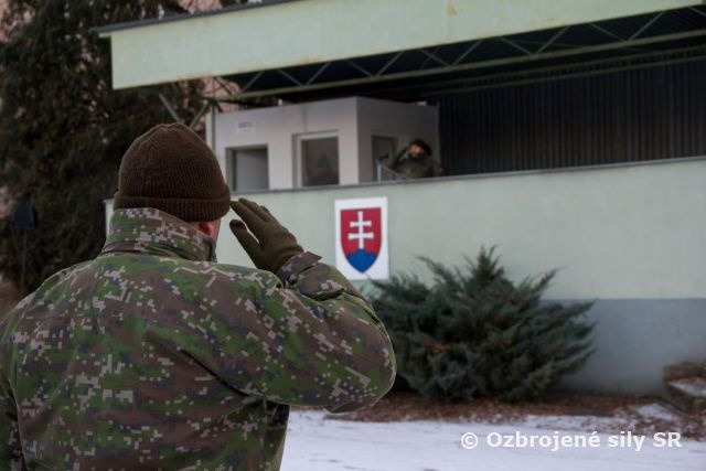 Slávnostný nástup ku Dňu vzniku Slovenskej republiky