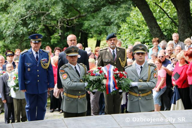 Generál Maxim si symbolicky pripomenul tragické udalosti v obci Kalište