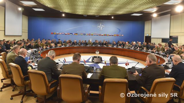 Generál Maxim rokoval v NATO k aktuálnym bezpečnostným otázkam