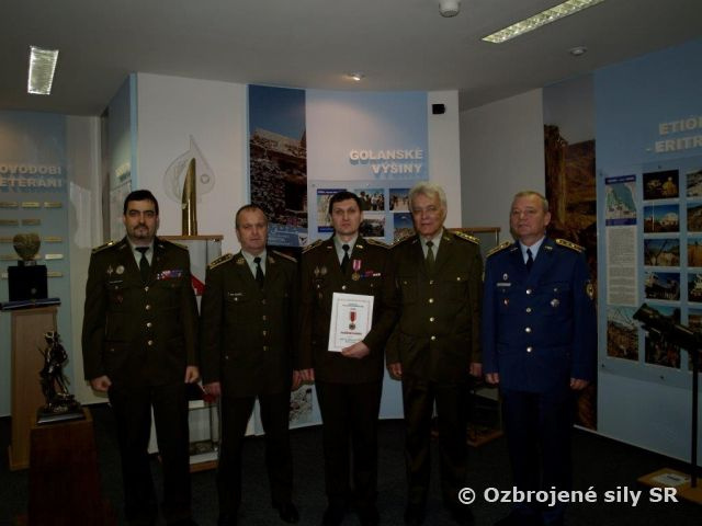 Vyznamenanie veliteľa III. Zásobovacej základne Zemianske Kostoľany