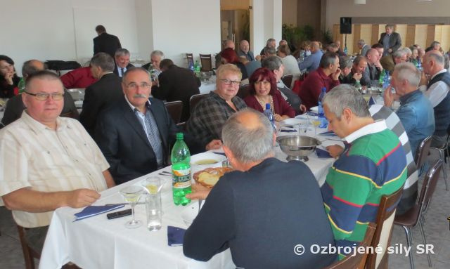 Ozveny prešovskej leteckej školy 