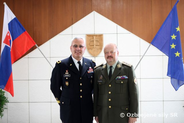 Rokovanie generálmajora Macka s brigádnym generálom Hurtadom