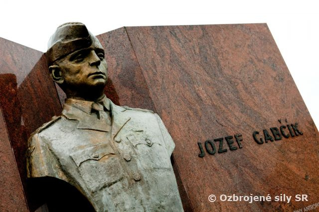 Účastníci 17. ročníka memoriálu Jozefa Gabčíka bojovali s dažďom