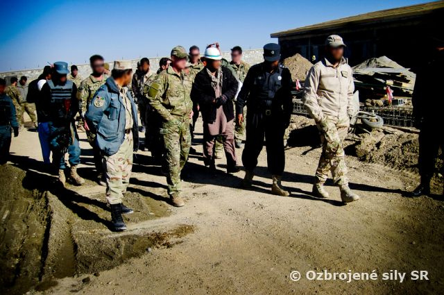Veliteľ ISAF SOF navštívil slovenských podriadených