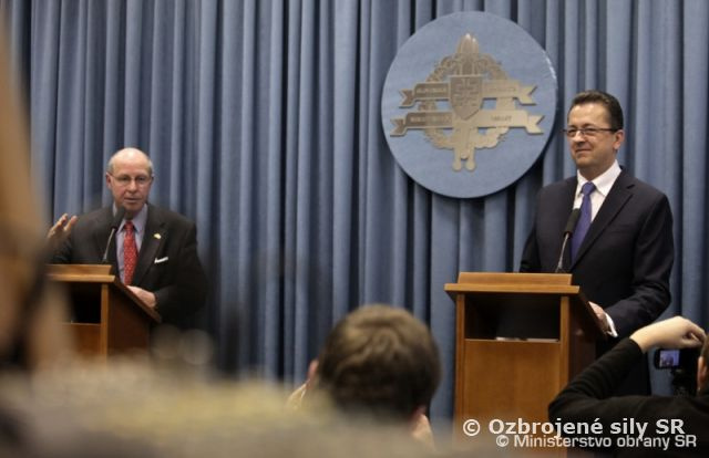 M. Glváč: USA ocenili účasť našich vojakov v zahraničných operáciách, našu pomoc Ukrajine a ponúkli nám pomoc pri akvizícii vrtuľníkov