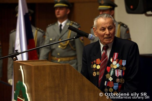 M. Glváč: Na hrdinské činy našich vojnových veteránov nemôžeme nikdy zabudnúť, zaslúžia si našu úctu