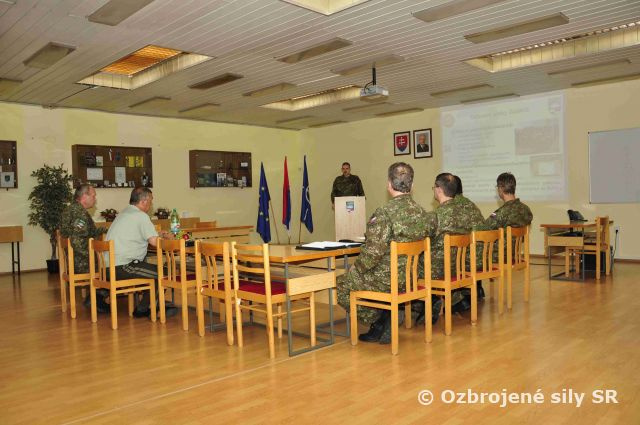 Návšteva náčelníka Generálneho štábu OS SR na Základni stacionárnych komunikačných a informačných systémov