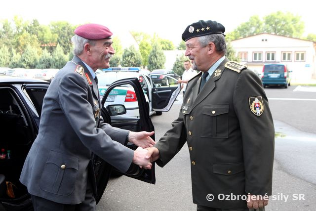 Veliteľ Spojeneckého veliteľstva spoločných síl Brunssum navštívil generálporučíka Maxima