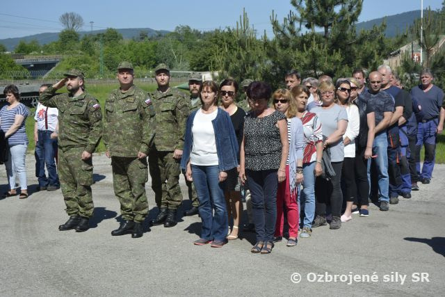 Slávnostný nástup k 75. výročiu SNP