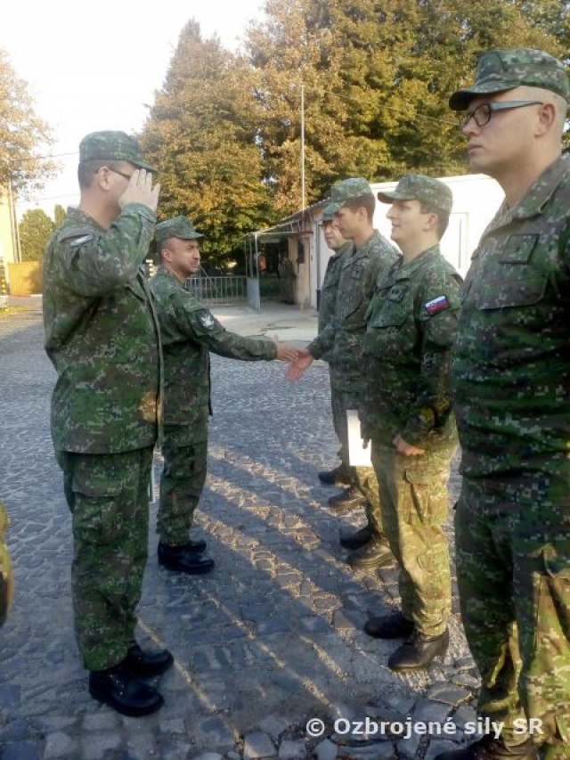 Slávnostný nástup veliteľa Práporu logistiky Hlohovec