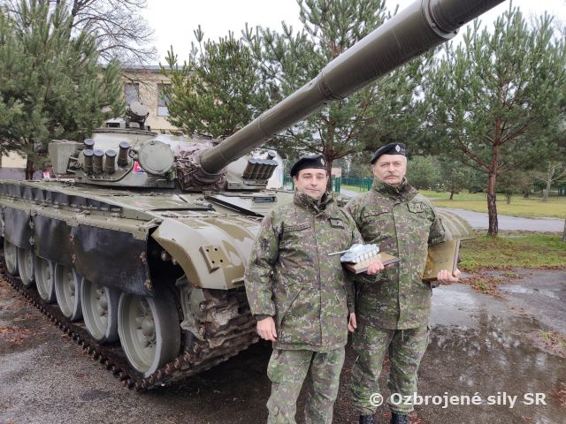 Rozlúčka s príslušníkmi Tankového práporu