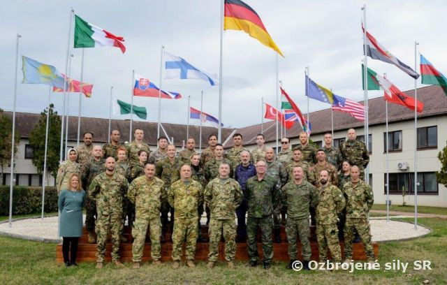 Základňa výcviku a mobilizačného doplňovania vyslala hosťujúceho inštruktora do medzinárodného kurzu