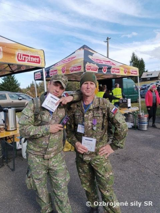 Pochod pri príležitosti 105. výročia vzniku Československej republiky