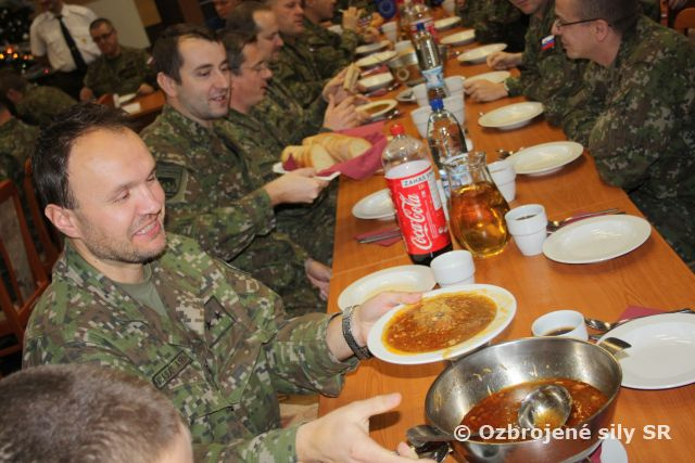 Vôňa predvianočnej kapustnice navodila atmosféru blížiacich sa vianočných sviatkov