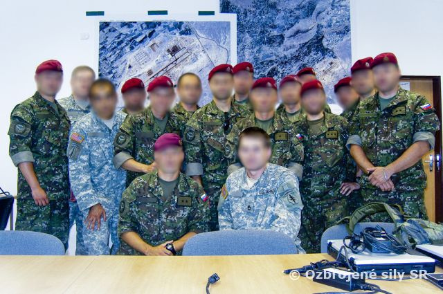 Pokračovanie prípravy spravodajských analytikov