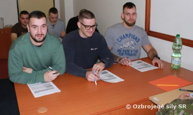 Začatie základného vojenského výcviku v Martine 