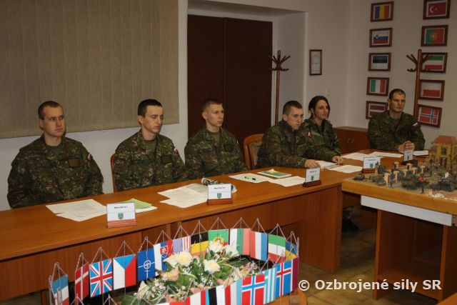 Začínajú svoju vojenskú kariéru