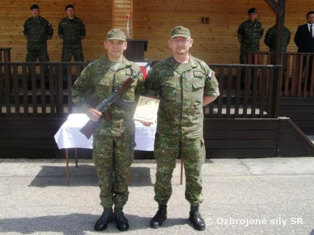 Vojenskú prísahu zložilo v Martine 151 čakateľov základného vojenského výcviku