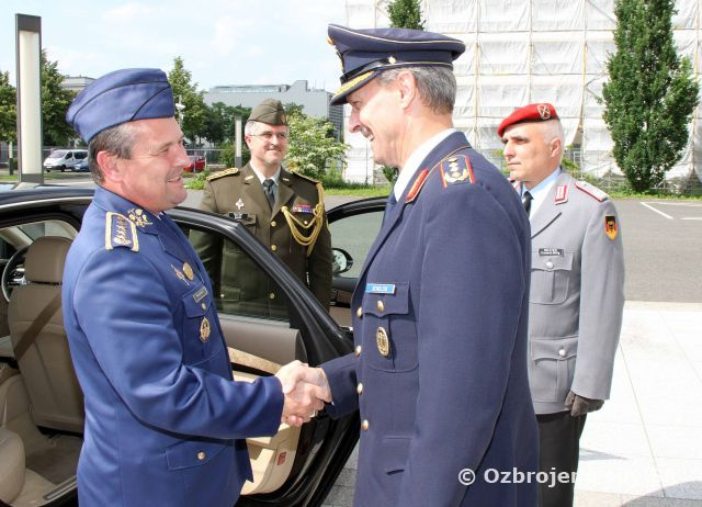 Náčelník GŠ OS SR generálporučík Peter Vojtek odcestoval do Berlína