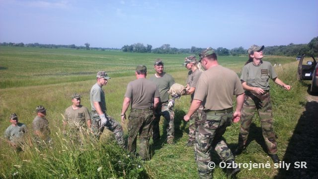 Vojaci pomáhali v Komárne celú noc, presunuli sa do Štúrova