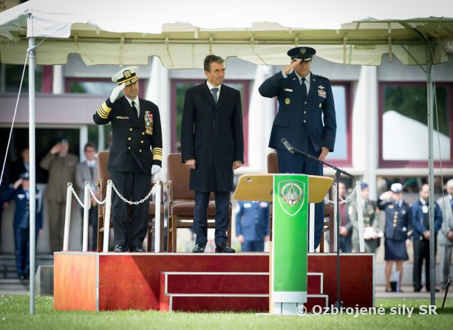 Výmena na poste najvyššieho veliteľa Spojeneckých síl v Európe