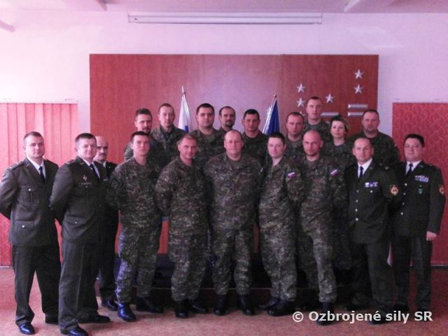 Slávnostné vyradenie absolventov ďalšieho odborného výcviku OR-6