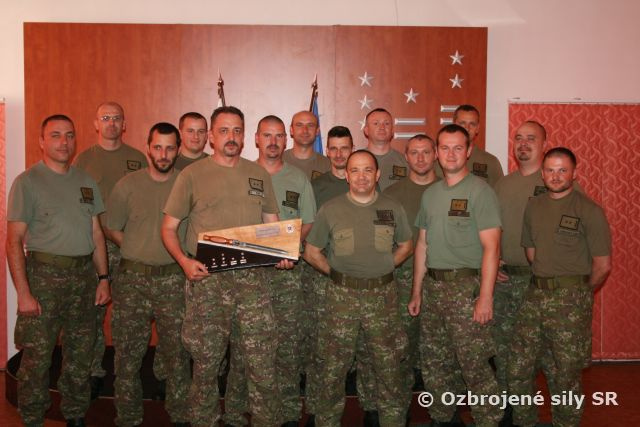 Slávnostné vyradenie absolventov Kurzu pre technikov rôt 