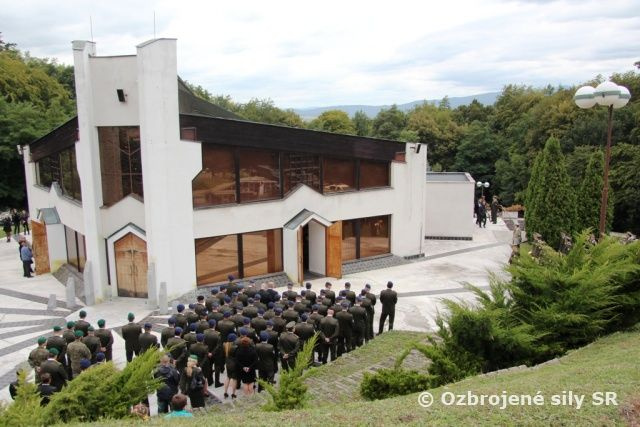 Posledná rozlúčka s nadrotmajstrom Ľubomírom Igazom