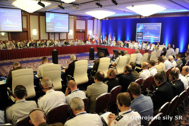 Najvyšší vojenskí predstavitelia NATO rokovali v Budapešti o aktuálnych otázkach Aliancie